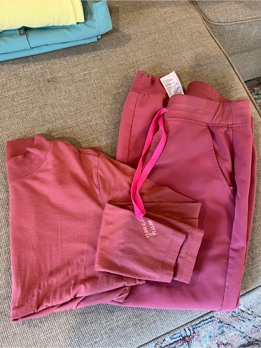Breast cancer awareness set